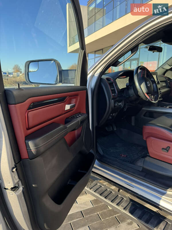 Пікап Dodge RAM 1500 2019 в Ужгороді