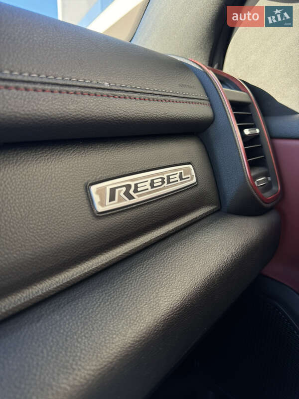 Пікап Dodge RAM 1500 2019 в Ужгороді