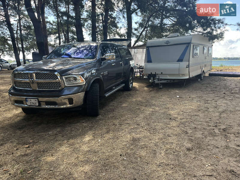 Пикап Dodge RAM 1500 2015 в Софиевке