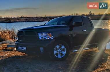 Dodge RAM 1500 2015