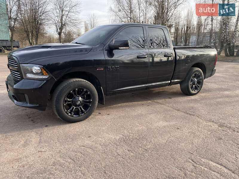 Пикап Dodge RAM 1500 2015 в Житомире