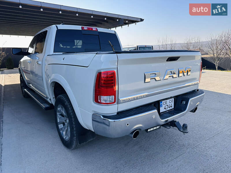Пікап Dodge RAM 1500 2015 в Чернівцях