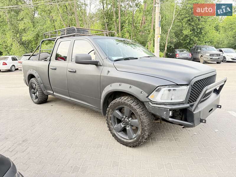 Пікап Dodge RAM 1500 2014 в 