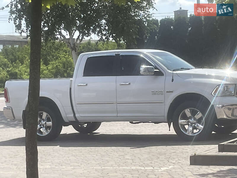 Пикап Dodge RAM 1500 2015 в Черкассах