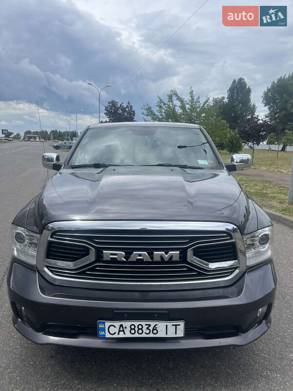 Dodge RAM 1500 2016