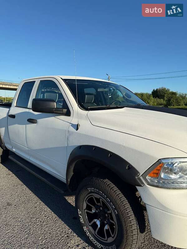 Пикап Dodge RAM 1500 2015 в Львове