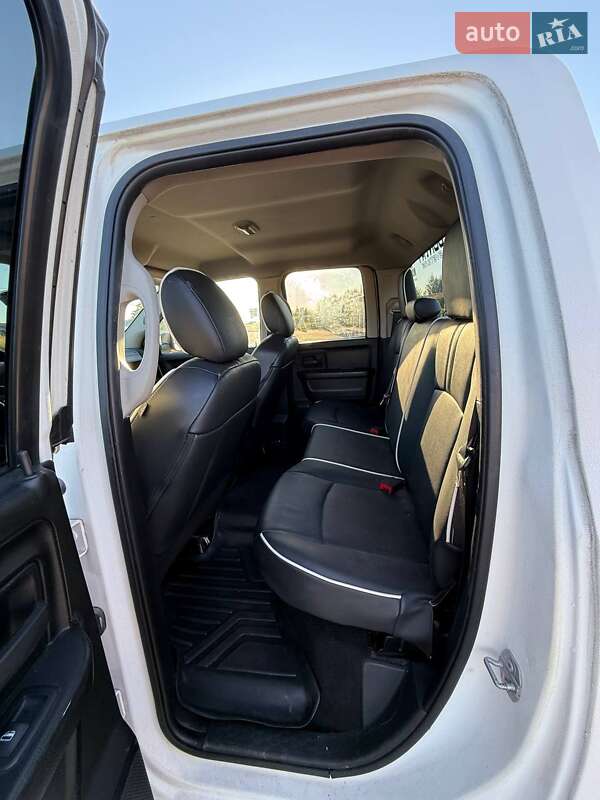 Пикап Dodge RAM 1500 2015 в Львове