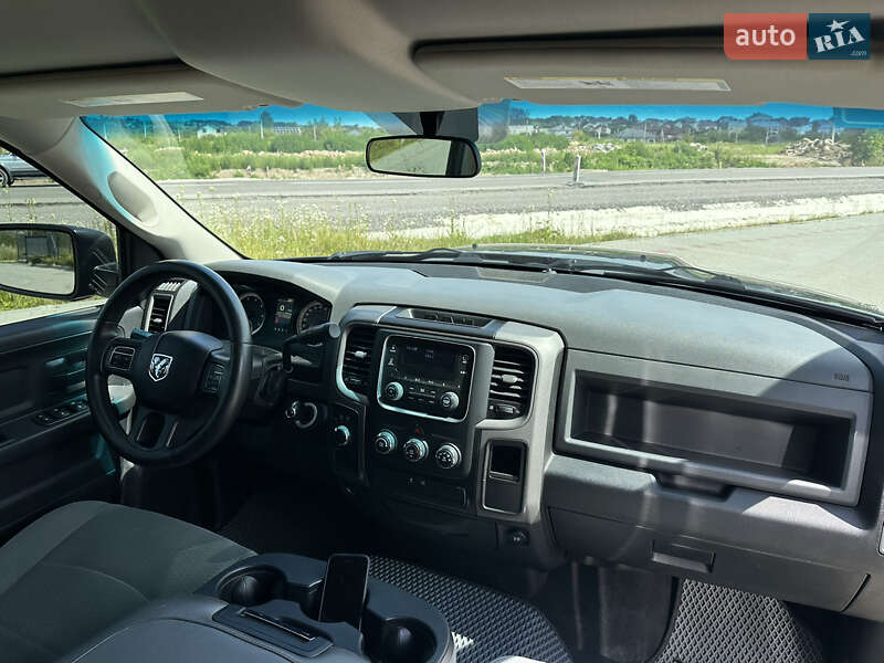 Пикап Dodge RAM 1500 2015 в Львове