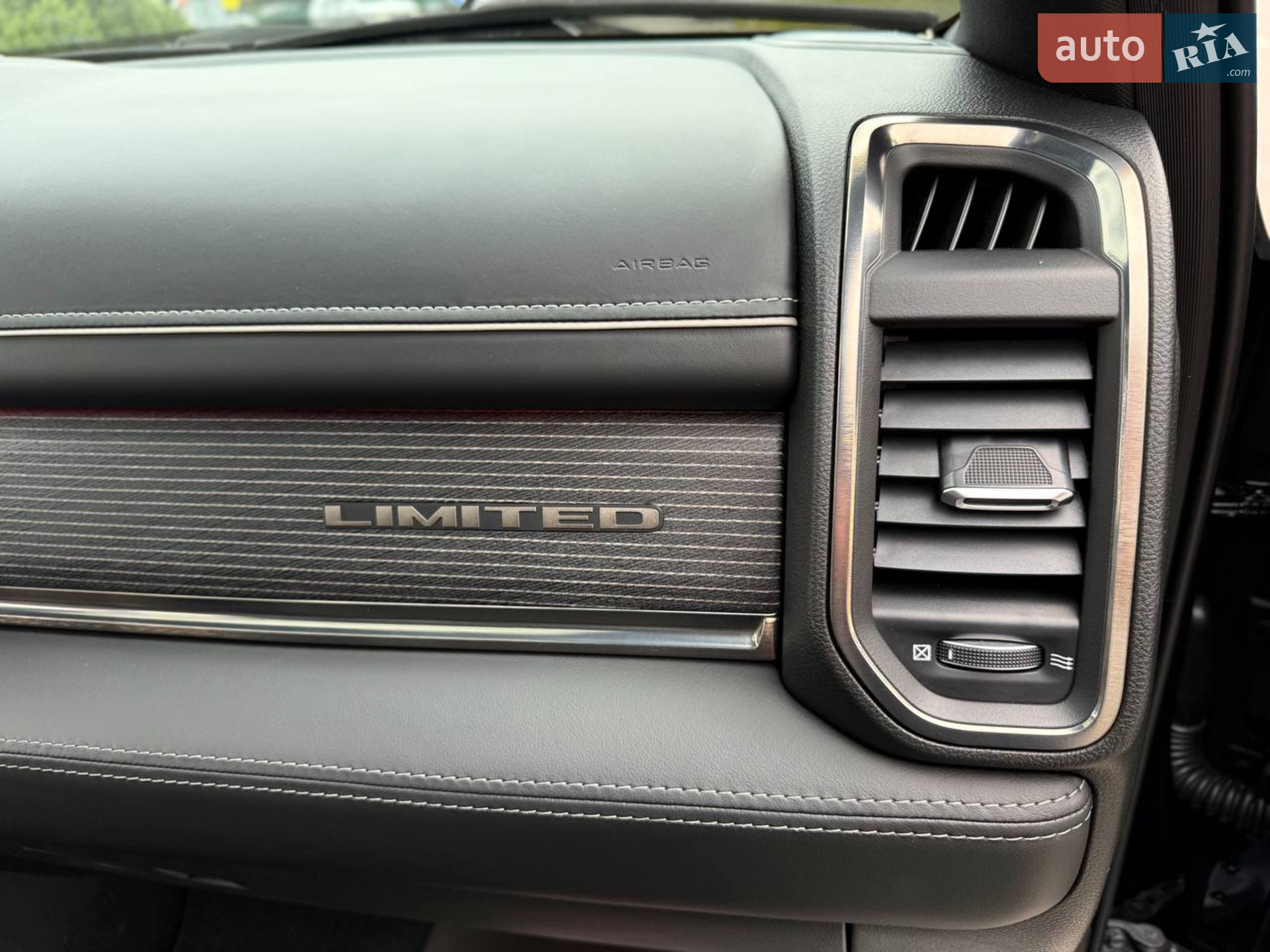 2019 Dodge RAM - мініатюра 38