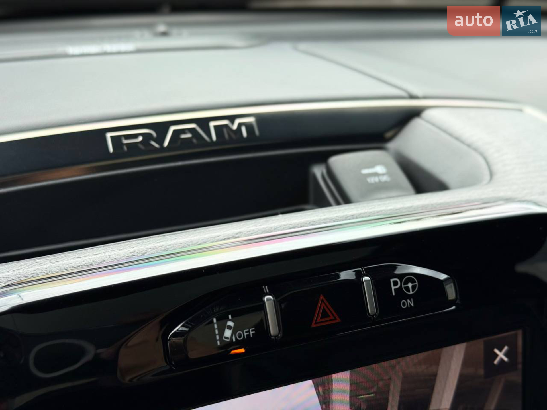 2019 Dodge RAM - мініатюра 55