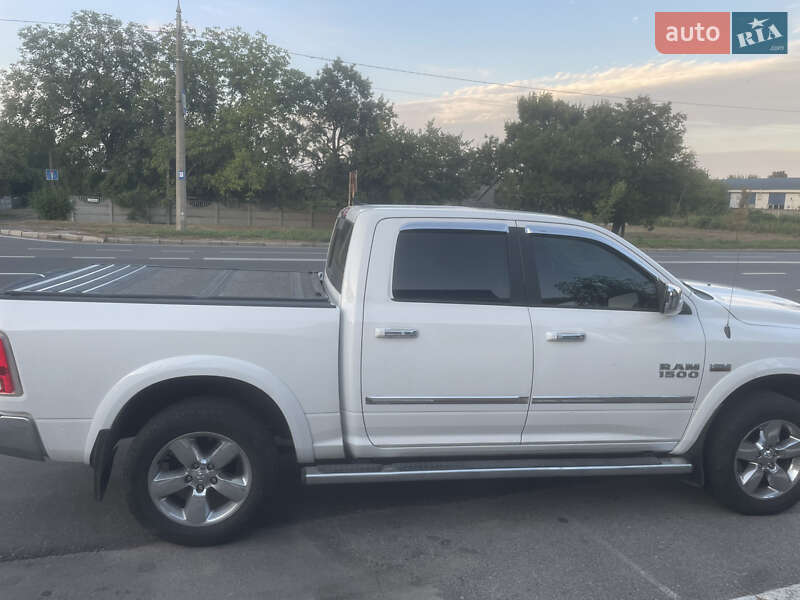 Пикап Dodge RAM 1500 2015 в Черкассах