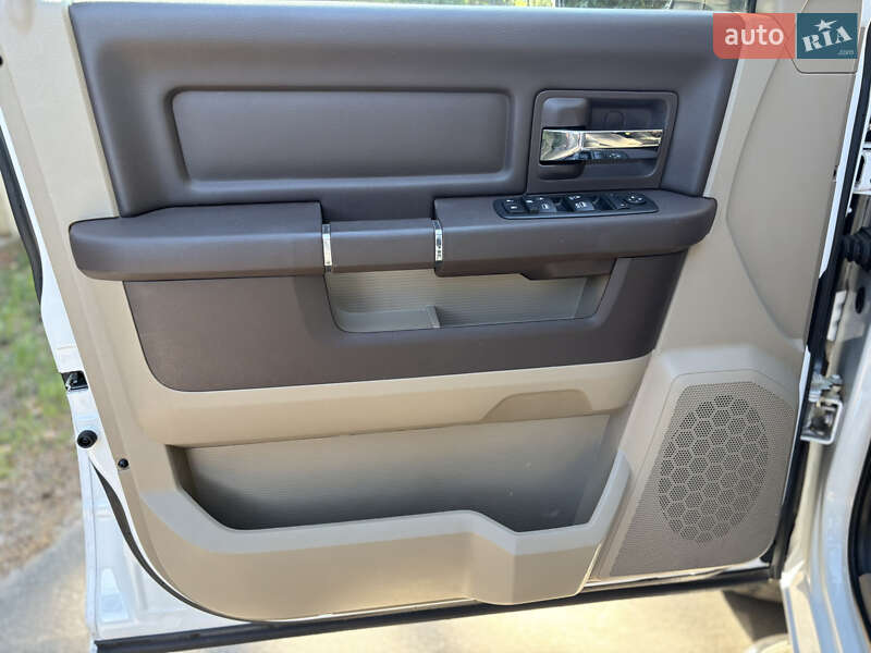 Пикап Dodge RAM 1500 2013 в Киеве