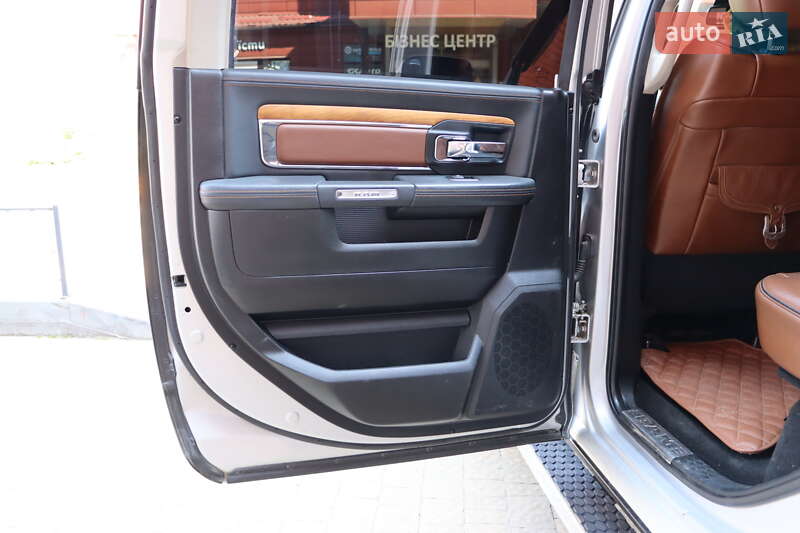 Пикап Dodge RAM 1500 2016 в Львове фото 44 Пикап Dodge RAM 1500 2016 в Львове