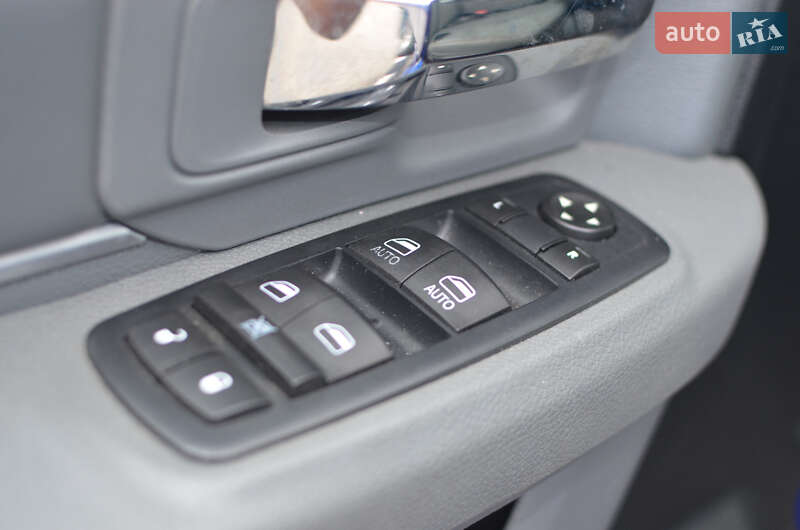 Пікап Dodge RAM 1500 2016 в Львові