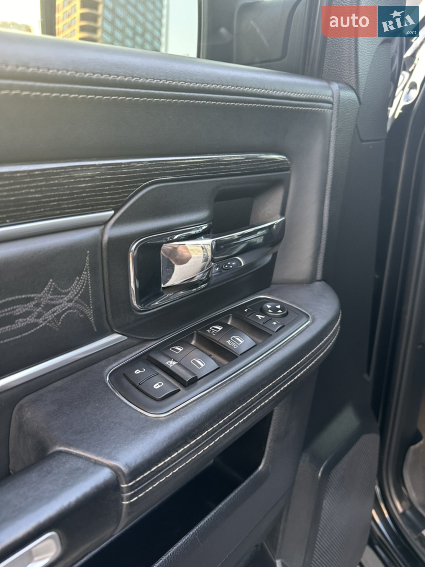 2015 Dodge RAM - мініатюра 21