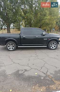 Пикап Dodge RAM 1500 2015 в 