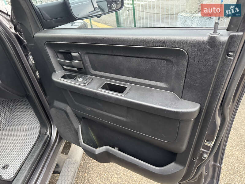 Пикап Dodge RAM 1500 2015 в Киеве