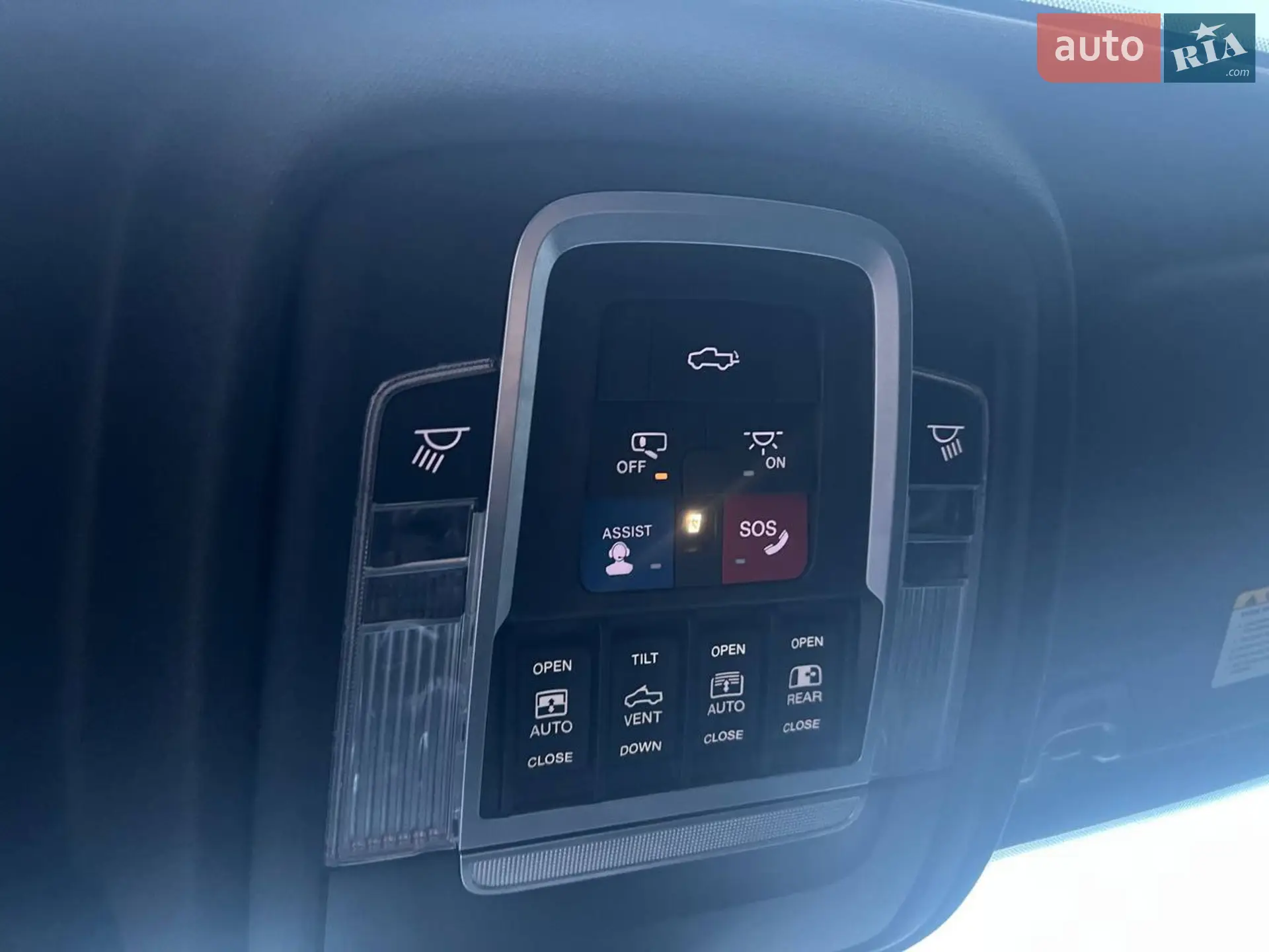 2020 Dodge RAM - мініатюра 20