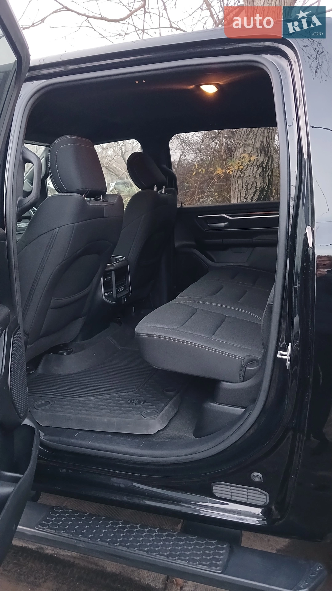 2020 Dodge RAM - мініатюра 6