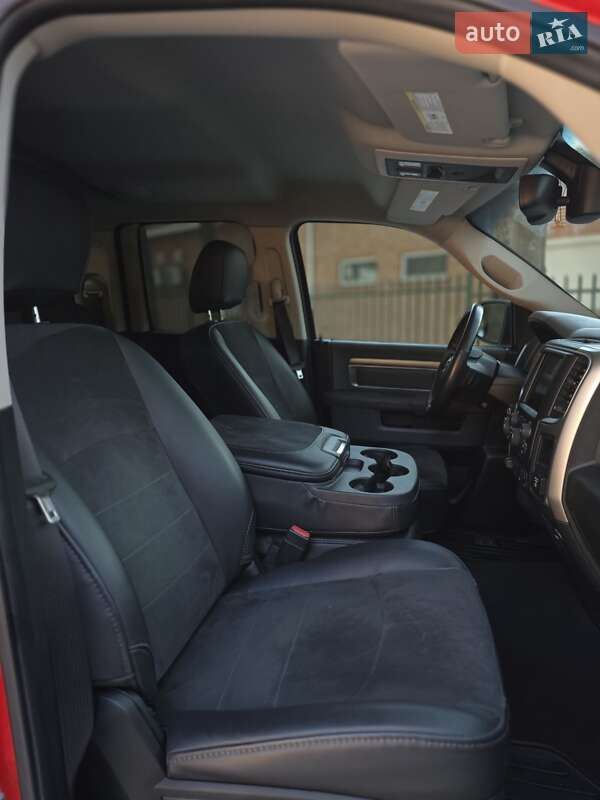 Пикап Dodge RAM 1500 2014 в Львове