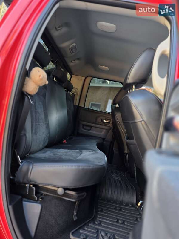 Пикап Dodge RAM 1500 2014 в Львове