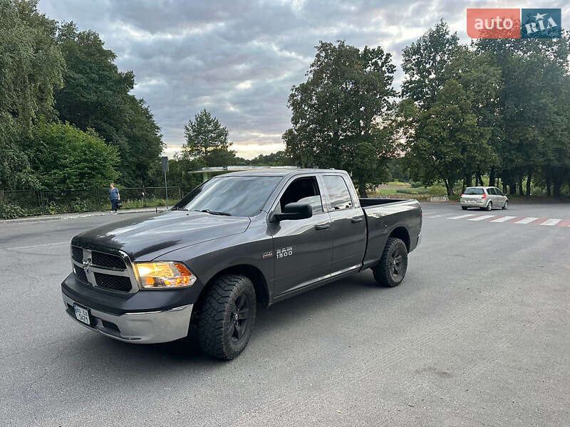 Пикап Dodge RAM 1500 2015 в Львове