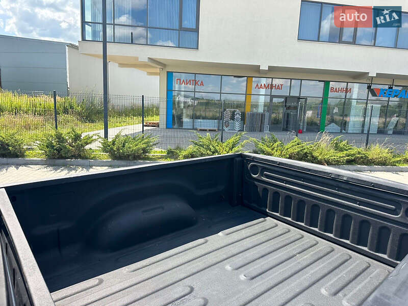 Пикап Dodge RAM 1500 2015 в Львове