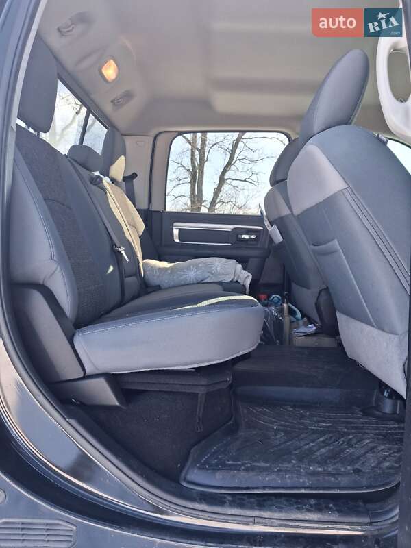 Пікап Dodge RAM 1500 2018 в Кропивницькому