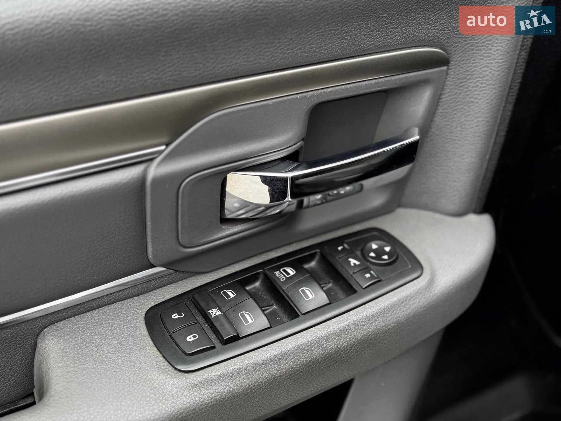 2015 Dodge RAM - мініатюра 14