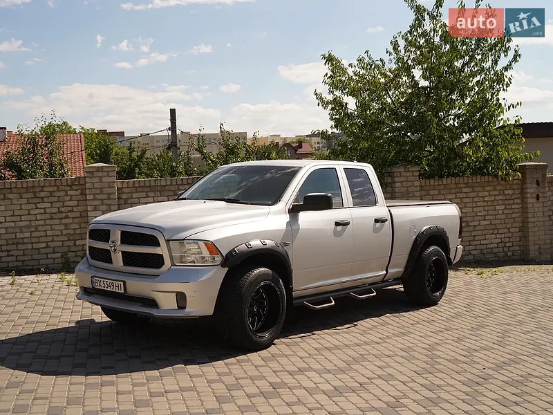 Dodge RAM 1500 2016