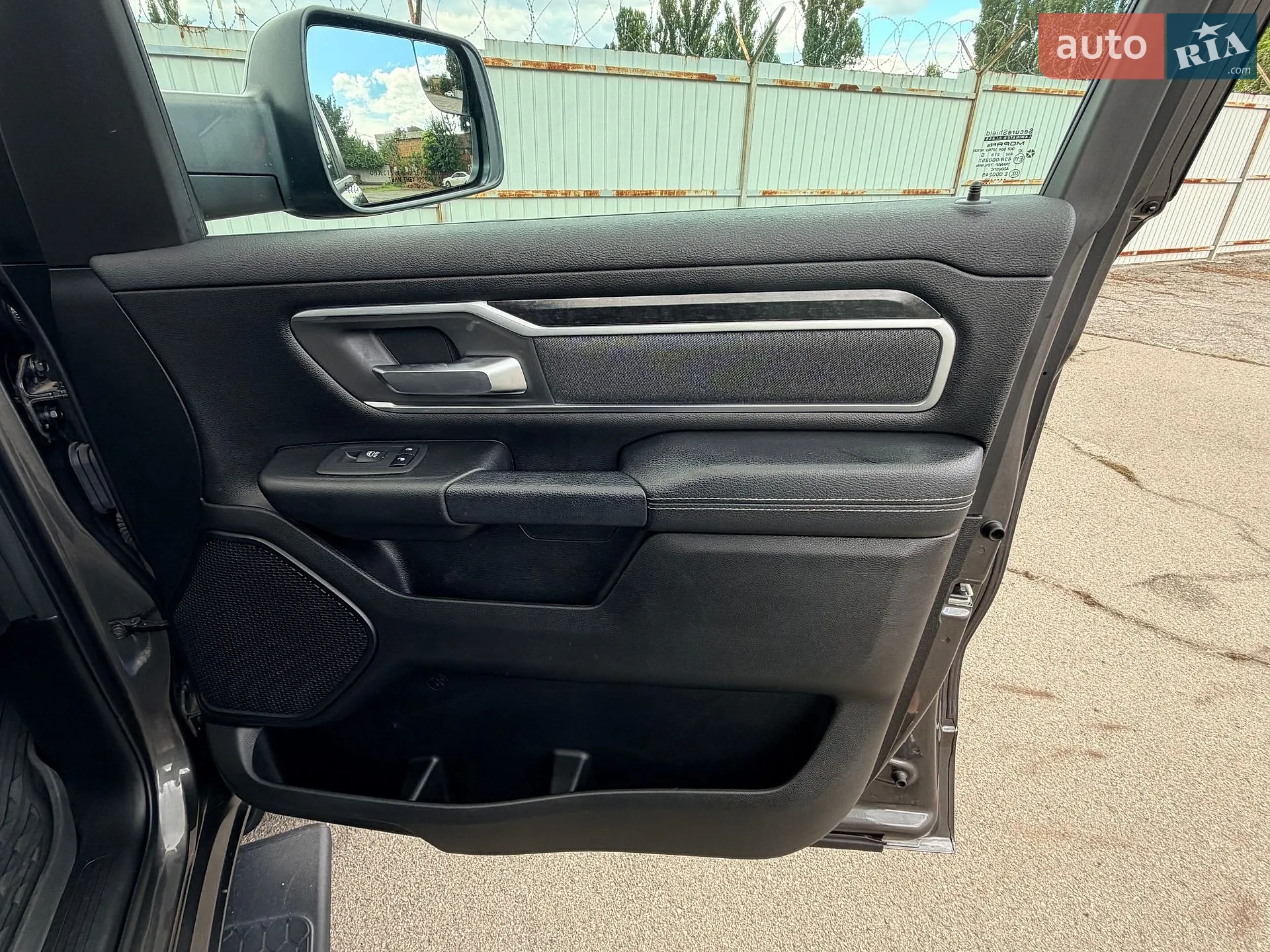 2020 Dodge RAM - мініатюра 55