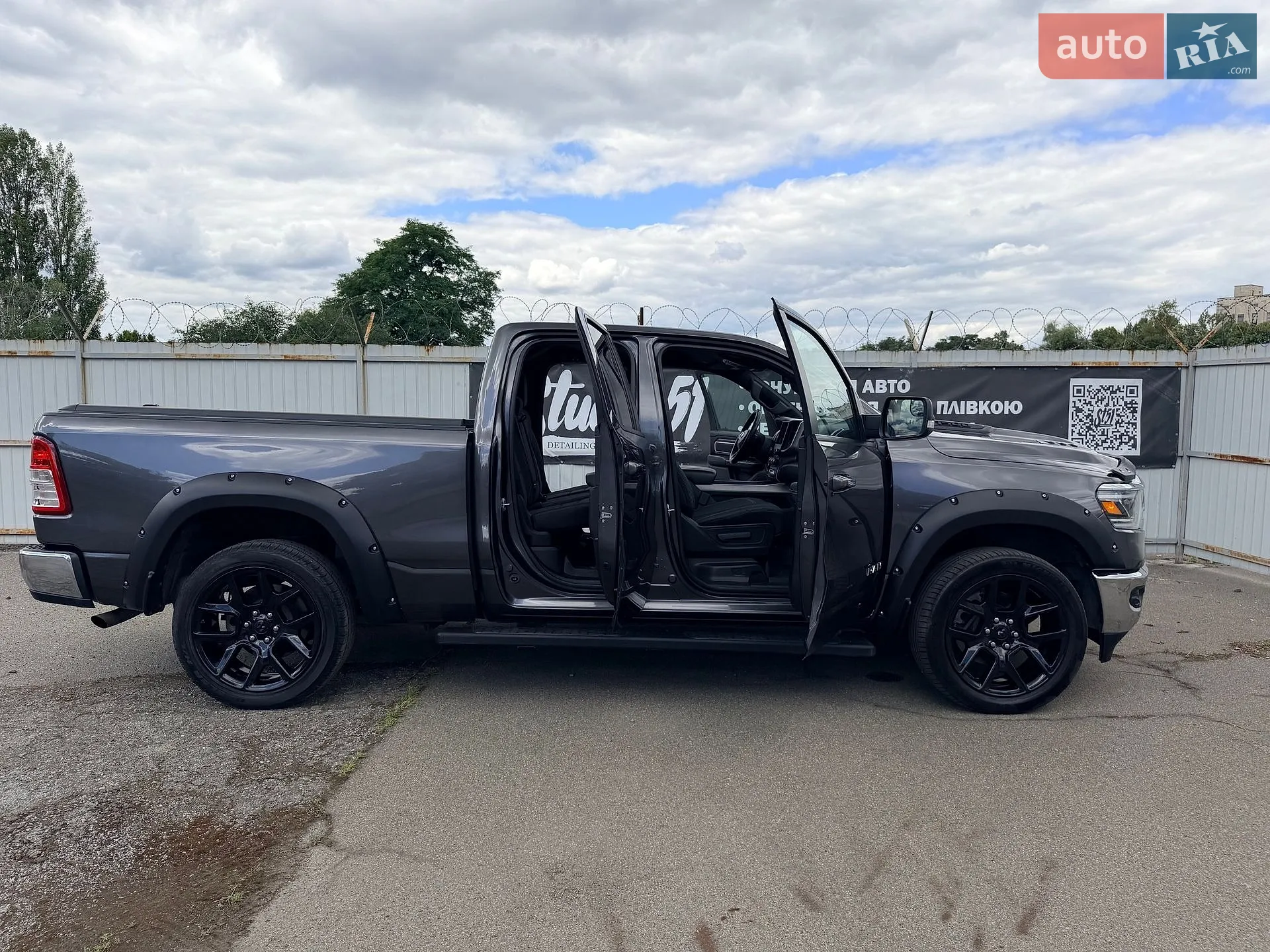 2020 Dodge RAM - мініатюра 17