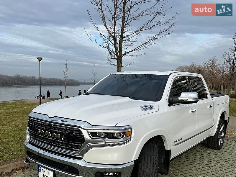 Dodge RAM 1500 2021