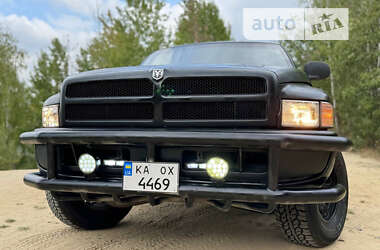 Грузопассажирский фургон Dodge RAM 2500 2000 в Киеве