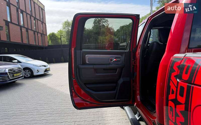 Пикап Dodge RAM 2500 2017 в Черновцах