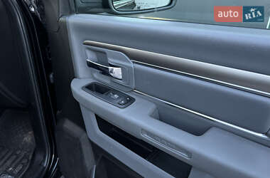 Грузопассажирский фургон Dodge RAM 2500 2019 в 
