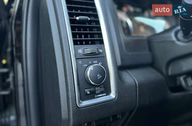 Грузопассажирский фургон Dodge RAM 2500 2019 в 