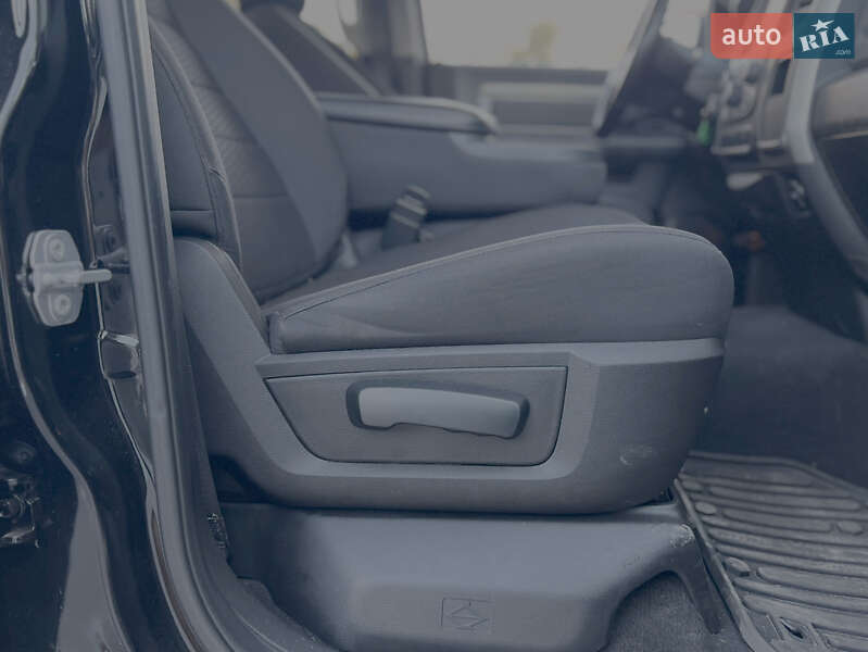 Вантажопасажирський фургон Dodge RAM 2500 2019 в Києві