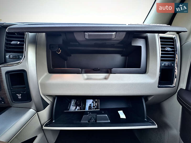 Пікап Dodge RAM 3500 2018 в Дніпрі фото 26 Пікап Dodge RAM 3500 2018 в Дніпрі