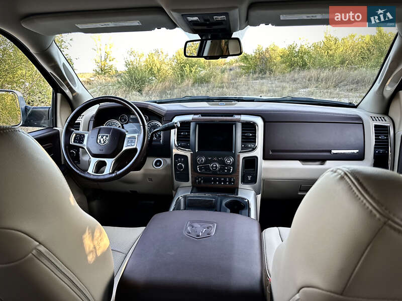 Пікап Dodge RAM 3500 2018 в Дніпрі фото 39 Пікап Dodge RAM 3500 2018 в Дніпрі