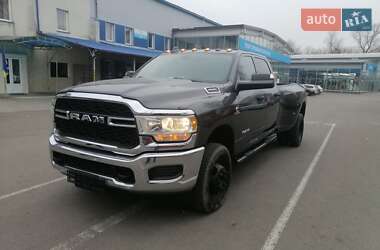 Пикап Dodge RAM 3500 2018 в Ивано-Франковске