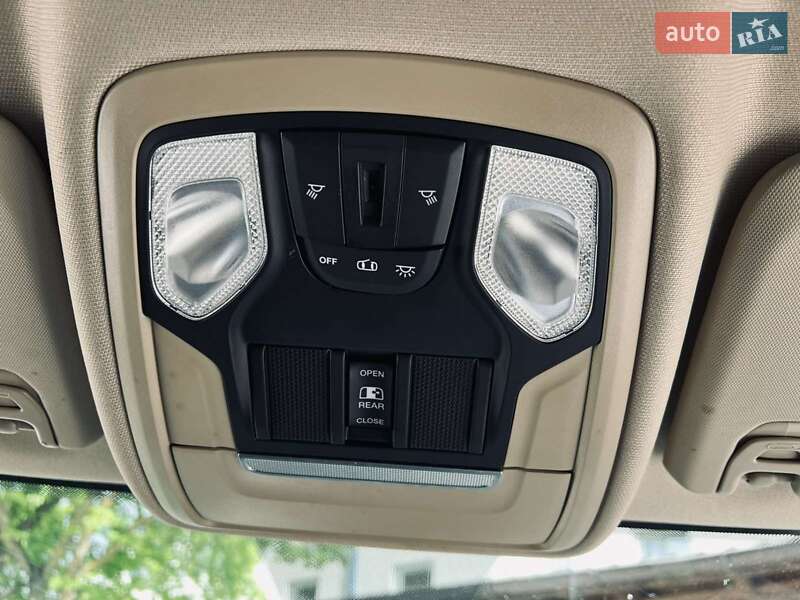 Пикап Dodge RAM 3500 2018 в Ивано-Франковске