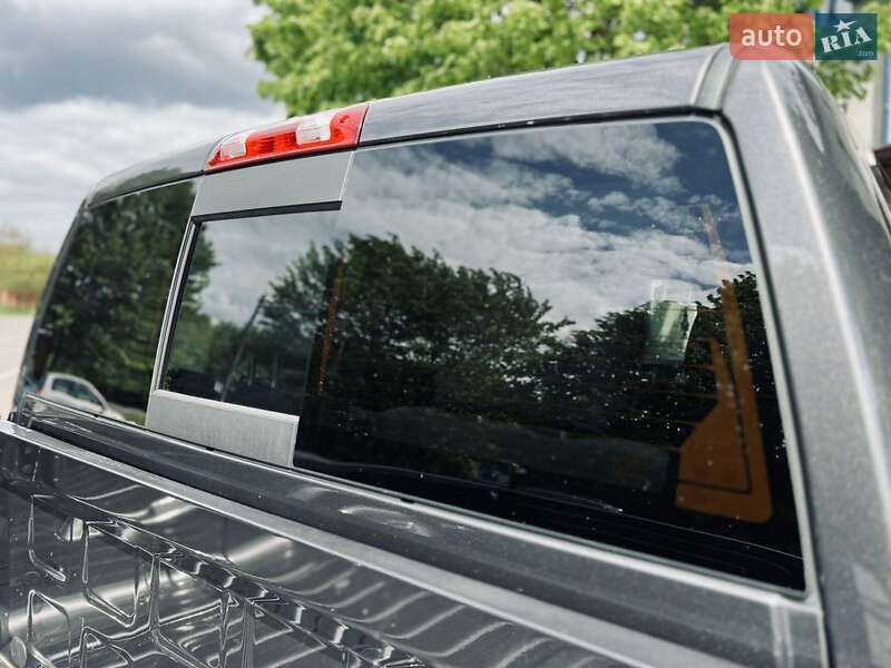 Пикап Dodge RAM 3500 2018 в Ивано-Франковске