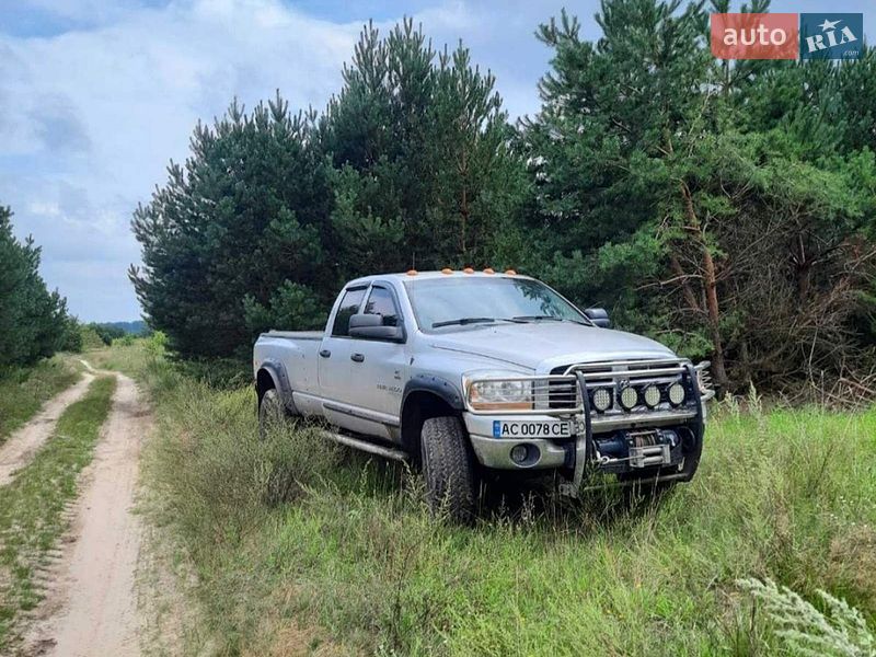Пикап Dodge RAM 3500 2006 в Киверцах