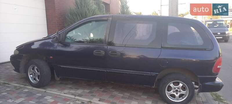 Минивэн Dodge Ram Van 1998 в 