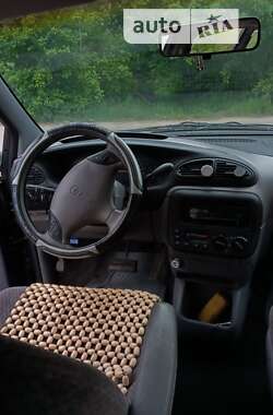 Минивэн Dodge Ram Van 1998 в Черноморске