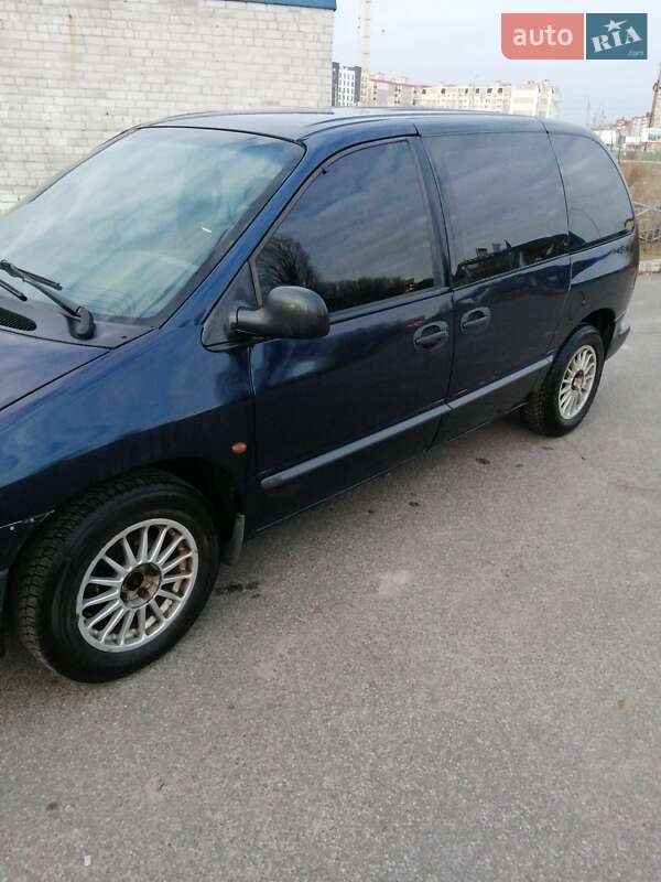 Минивэн Dodge Ram Van 2000 в Чернигове
