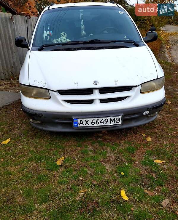 Минивэн Dodge Ram Van 1997 в Змиеве
