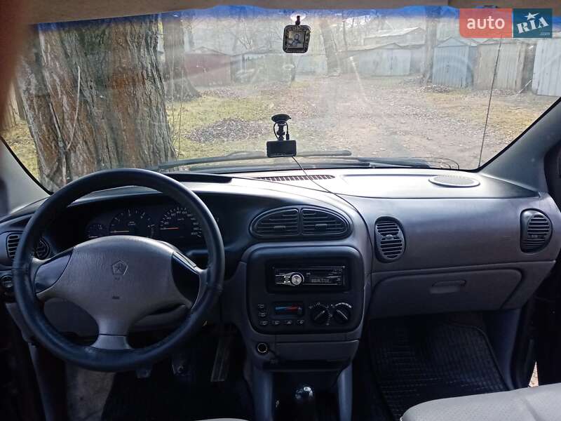 Минивэн Dodge Ram Van 2000 в Черновцах