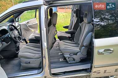 Минивэн Dodge Ram Van 2004 в 